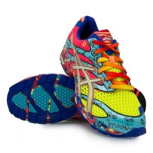 RARE!!! Asics Gel-Noosa Tri 6